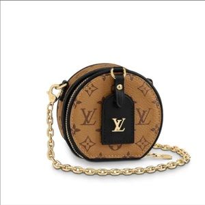 Louis Vuitton Boite Chapeau Necklace